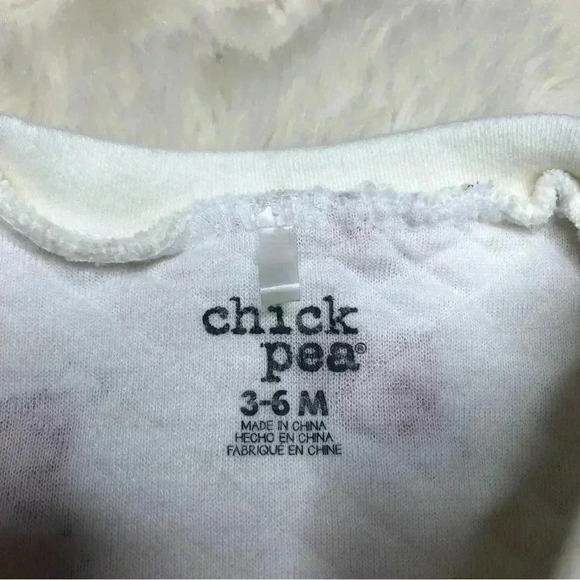 Chick Pea Footed Onesie Christmas Santa Pajamas Zippered White & Red  3-6 Months - Picture 9 of 16